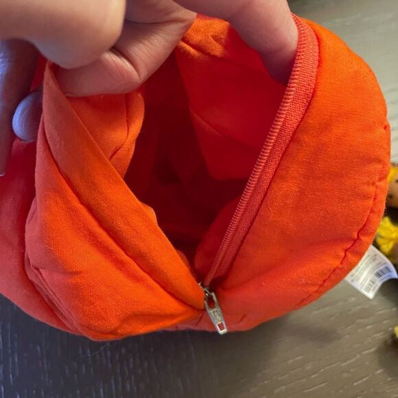 Vintage Pier 1 Soft Pumpkin and Scarecrow Family - Picture 11 of 15